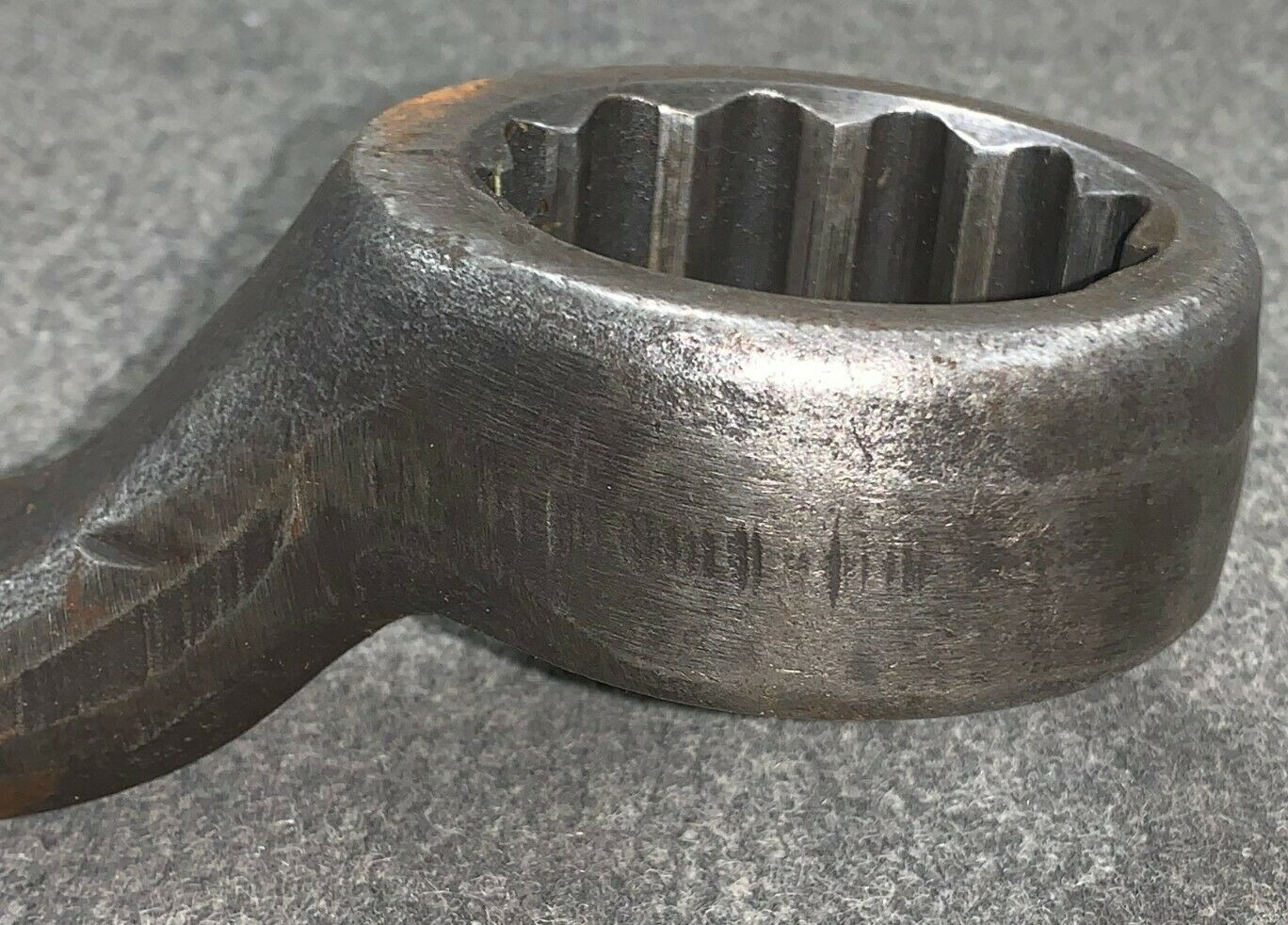PROTO BOX END SPUD WRENCH 12 POINT 2″ SIZE 3-5/32″ HEAD OD 24-1/2″ OAL LENGTH