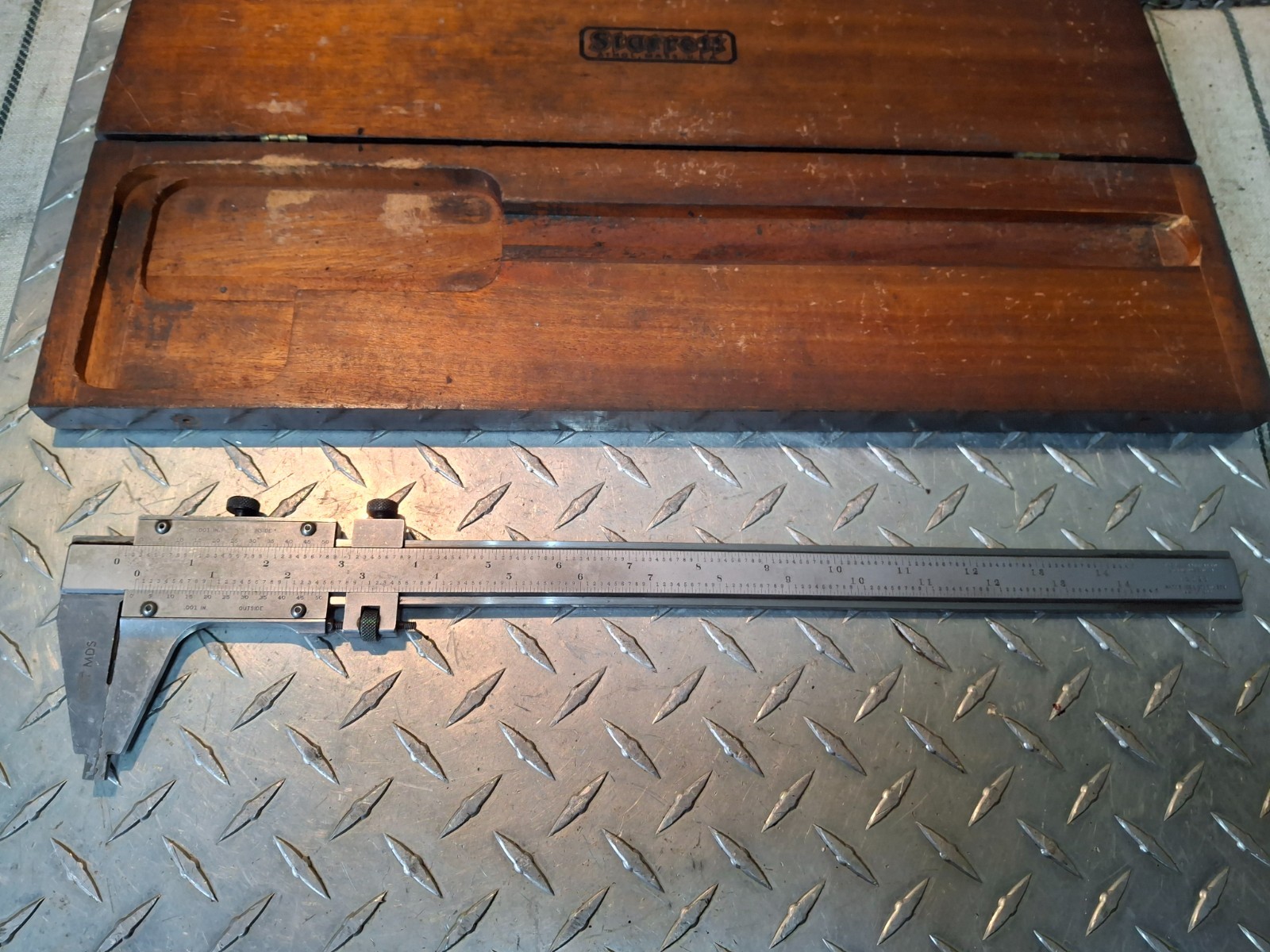 Starrett #123 Master Vernier Caliper 14″ .001″ With Wooden Case
