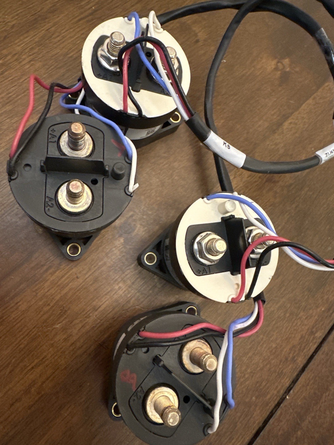 GIGAVAC HX241CBB 24VDC High Voltage DC Contactors Lot of 4 w/ Harnesses