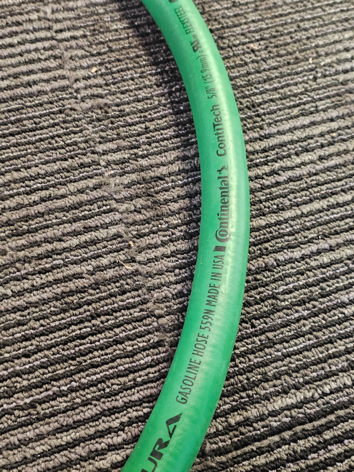 Continental ContiTech 20835375 Flexsteel Futura 5/8″ x 6′ Gasoline Hose Green