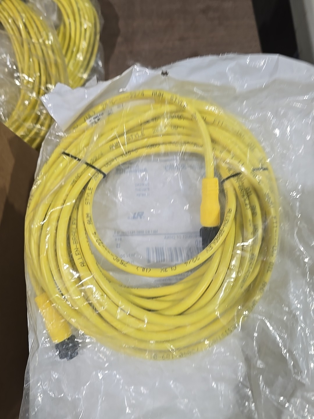 Allen Bradley 889D-F4ACDM-10 QD Cordset. B218