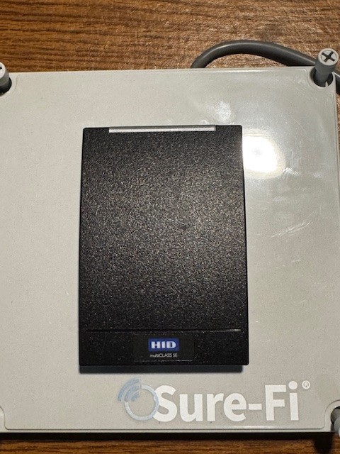 Sure-Fi Portable Power Enclosure, Adapter, HID MultiClass SE R40 With Bluetooth