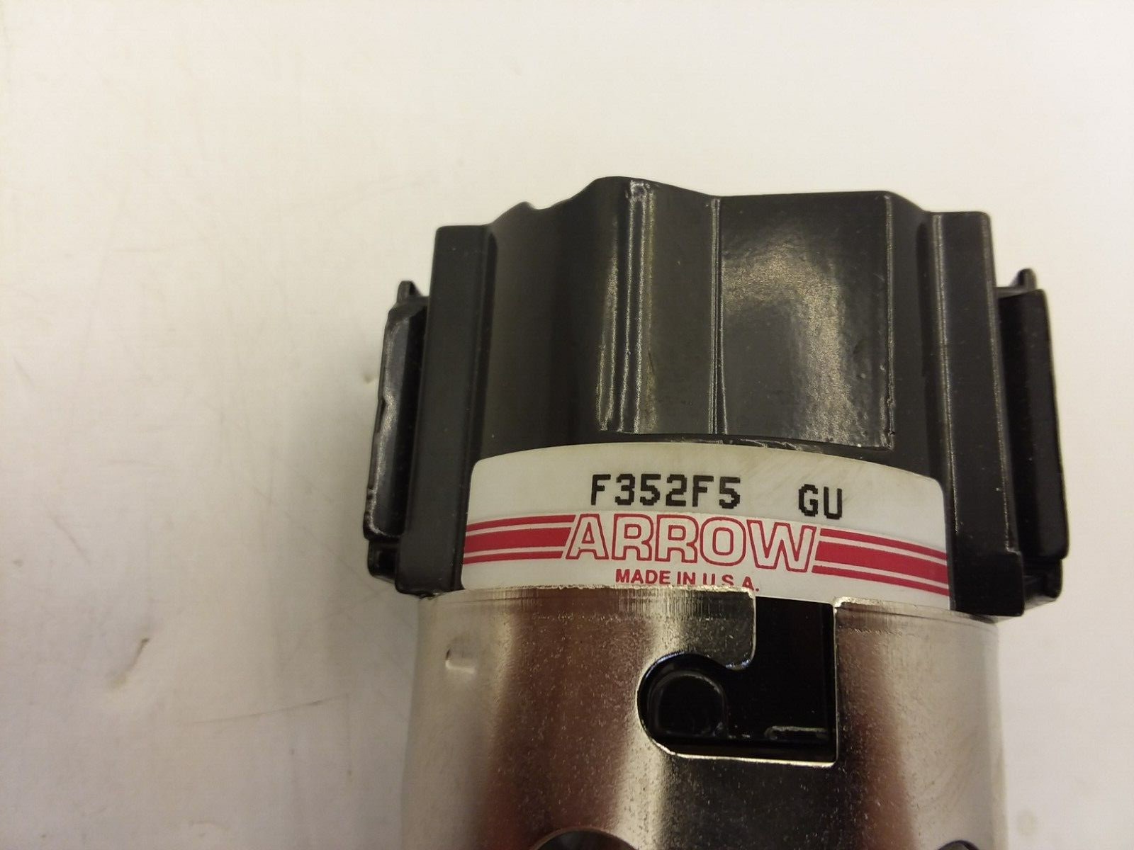 ARROW F352F5 FILTER 5 MICRON RATING 1/4 INCH NPT PORT 5-OUNCE BOWL CAPACITY NIB