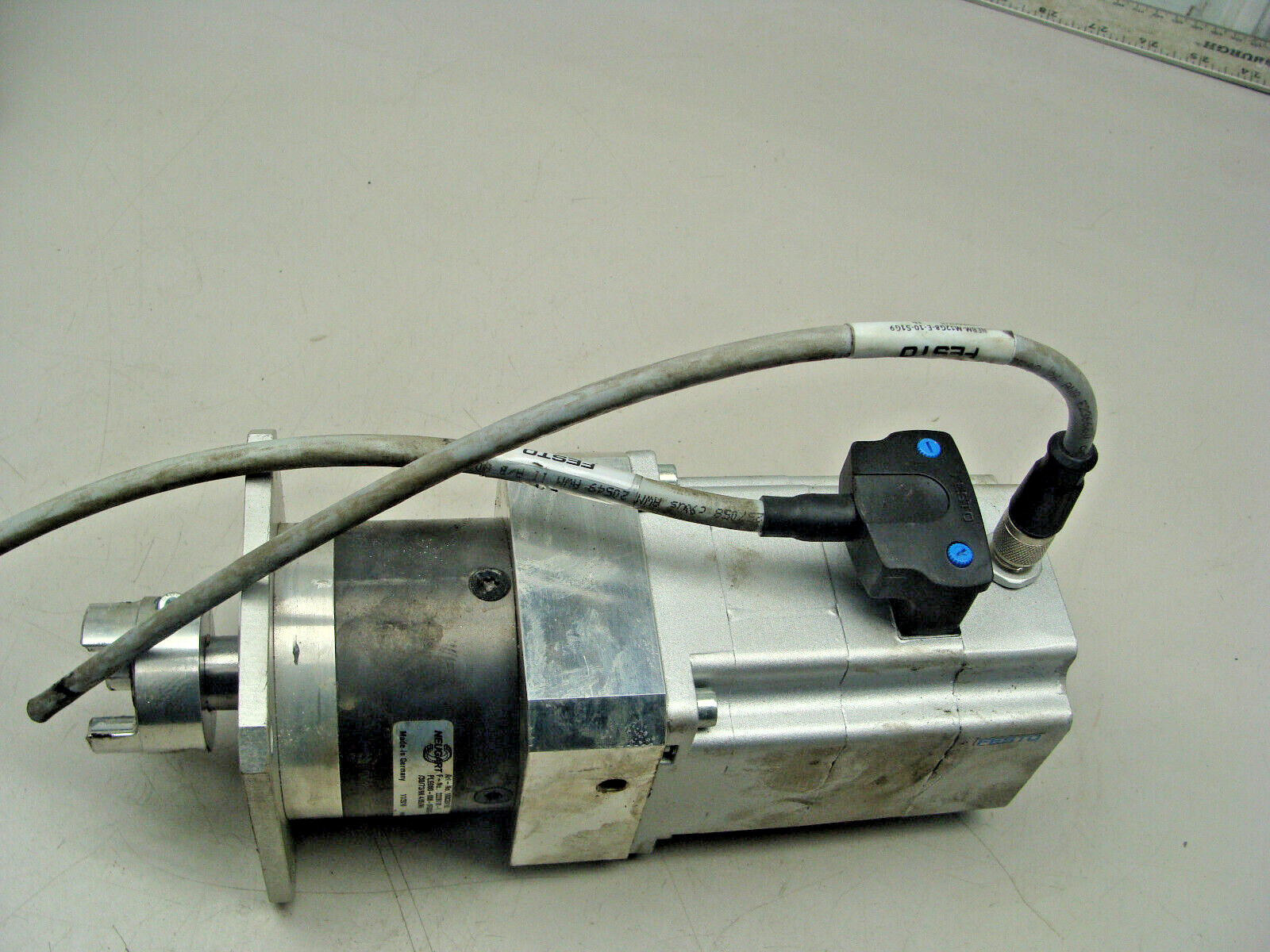 FESTO STEPPER MOTOR EMMS-ST-87-S-SE-G2 W/NEUGART GEARHEAD PLE080-008-SFSB3AE-E11