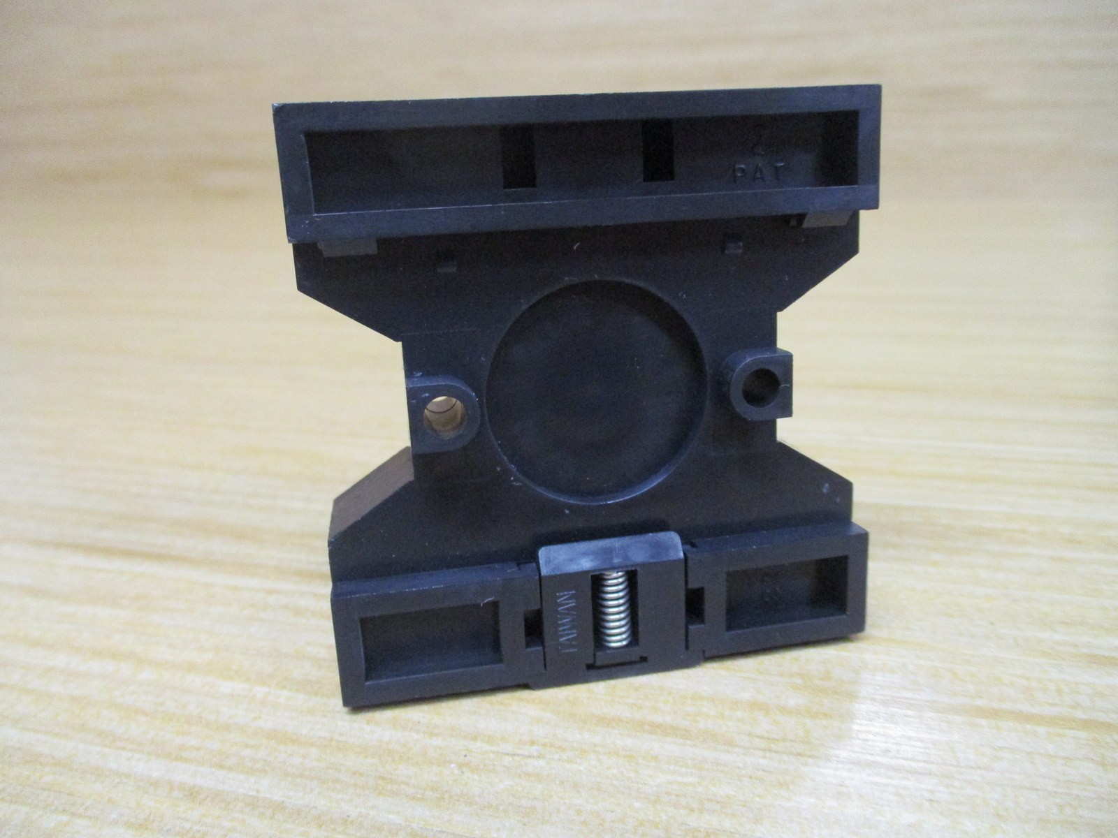 IDEC SR3P-06 Relay Socket SR3P06 Black