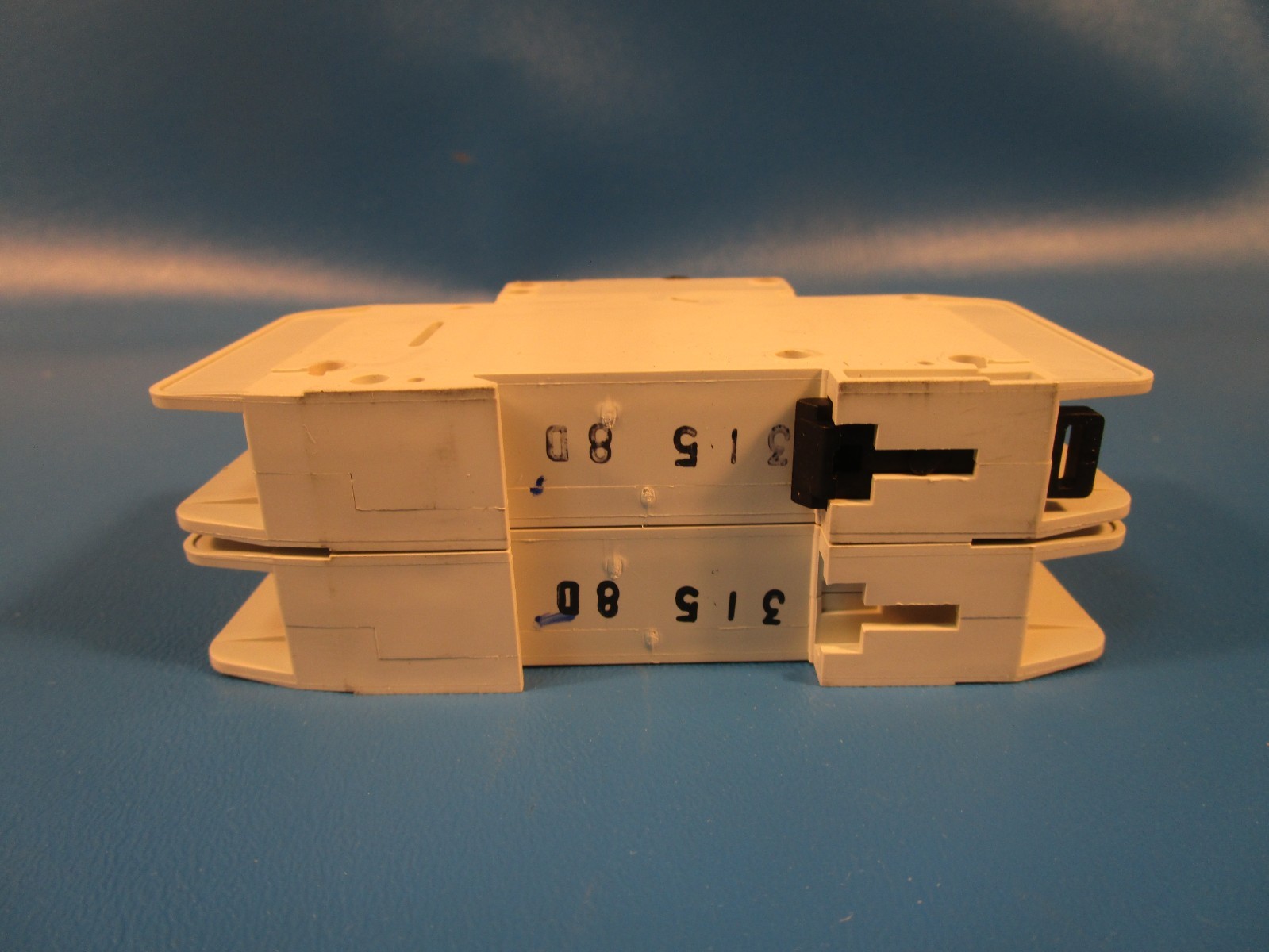 EATON FAZ-D8/2-RT, Industrial Miniature Circuit Breaker, 8 A, 2 Pole, 277 V