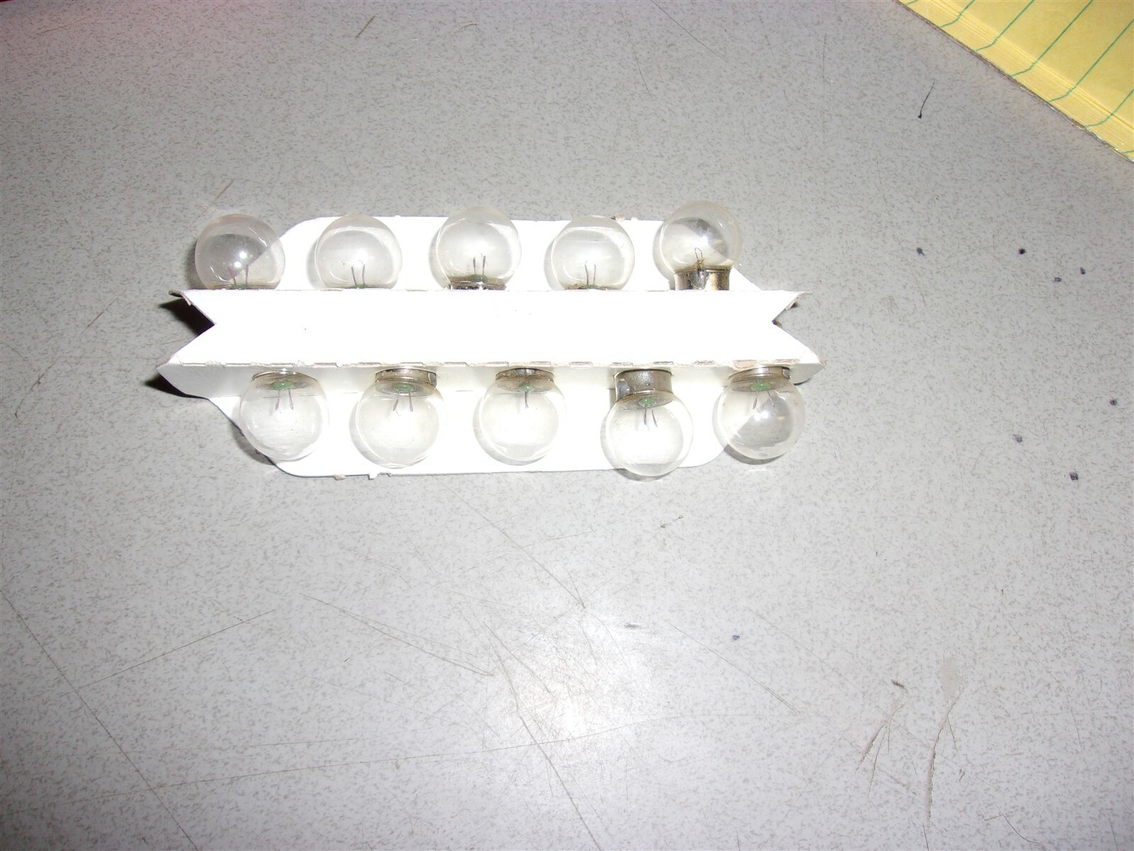 NEW Chicago Miniature Lamps #31 box of 10 *FREE SHIPPING*