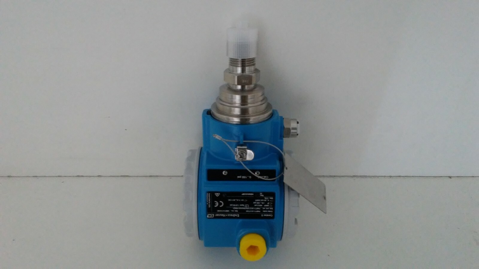 NEW IN BOX! ENDRESS+HAUSER CERABAR S PRESSURE TRANSMITTER 52017198