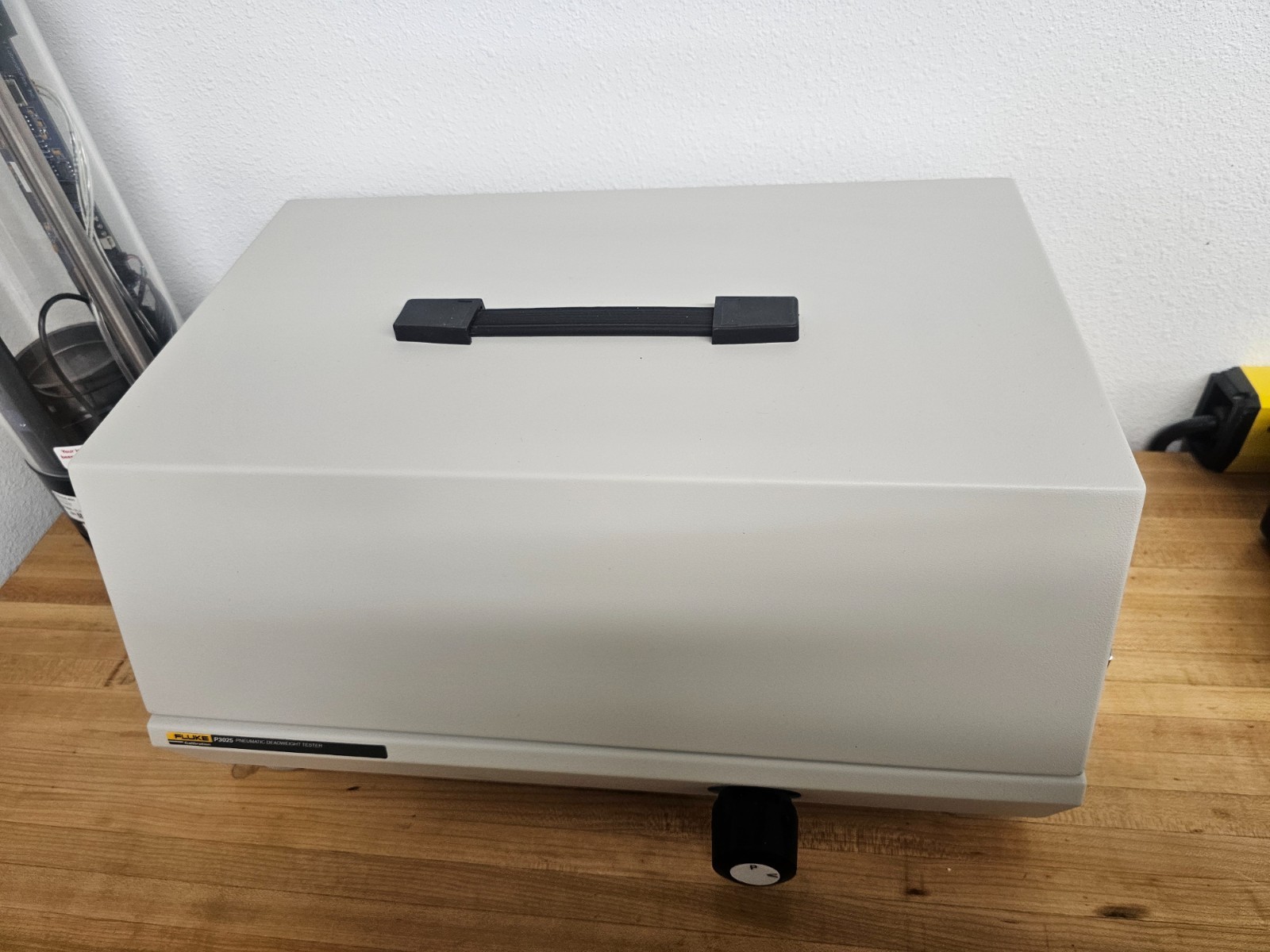 Fluke Dead weight Tester P3025-PSI-P 3 to 500 psi/ With Weights Vaccum/Pressure.