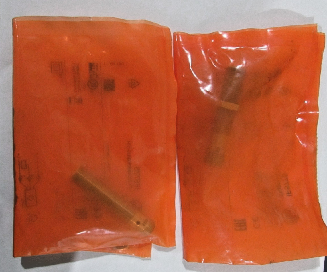 IFM Efector IF5775 Inductive Proximity Sensor Lot/2