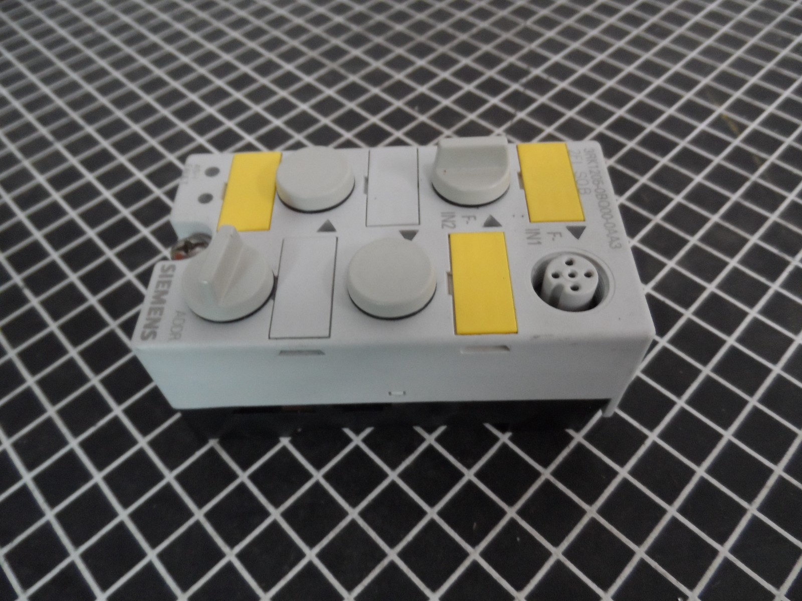 Siemens 3RK1205-0BQ00-0AA3 Safety Control Module, 2 Input (26476)
