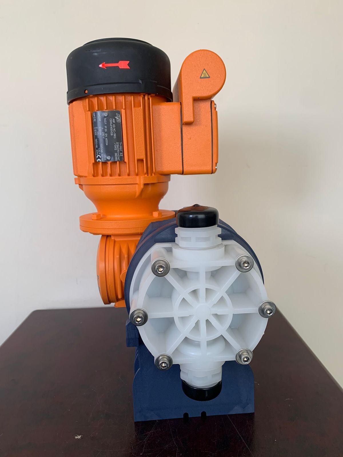 ProMinent / Metering Pump / S1BAH04084PVT0010M000 / 58psi-4bar / 230V-50/60Hz