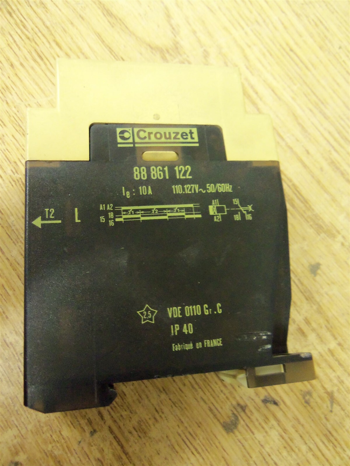 Crouzet 88 861 122 10A 110-127V IP40 relay Module *FREE SHIPPING*