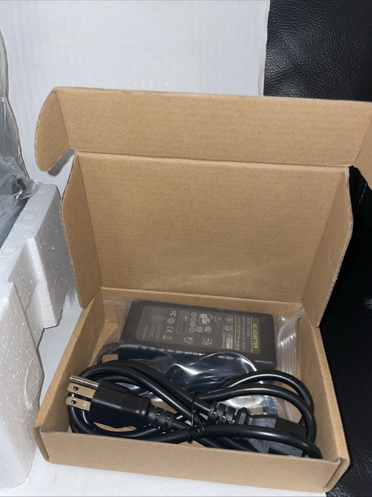 XENARC 1040TS 10.4″ IP54 TOUCHSCREEN LCD MONITOR