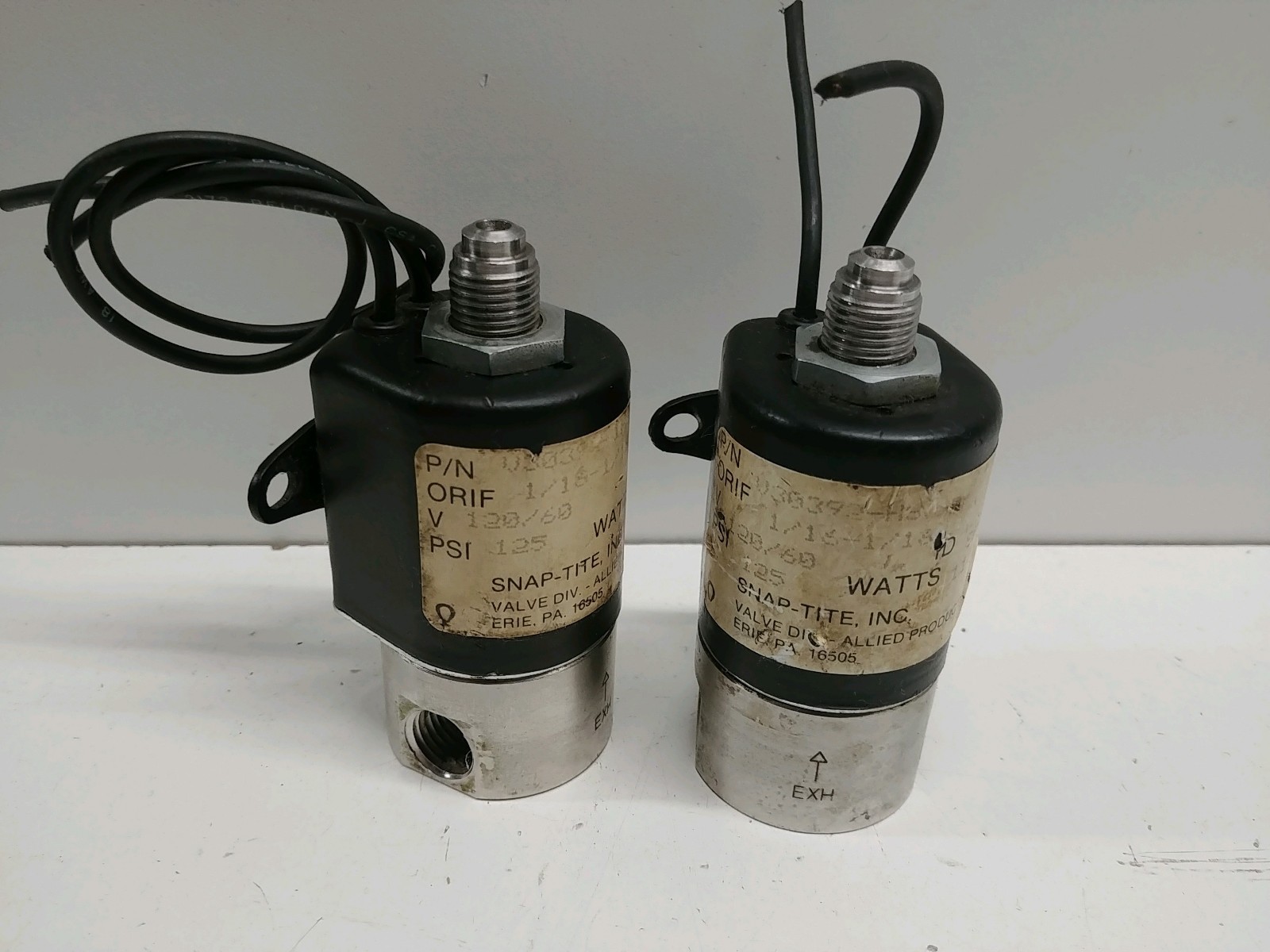 LOT OF (2) GUARANTEED! SNAP TITE 120V 1/16″ ORIF 1/4″ NPT SOLENOID VALVES V30392