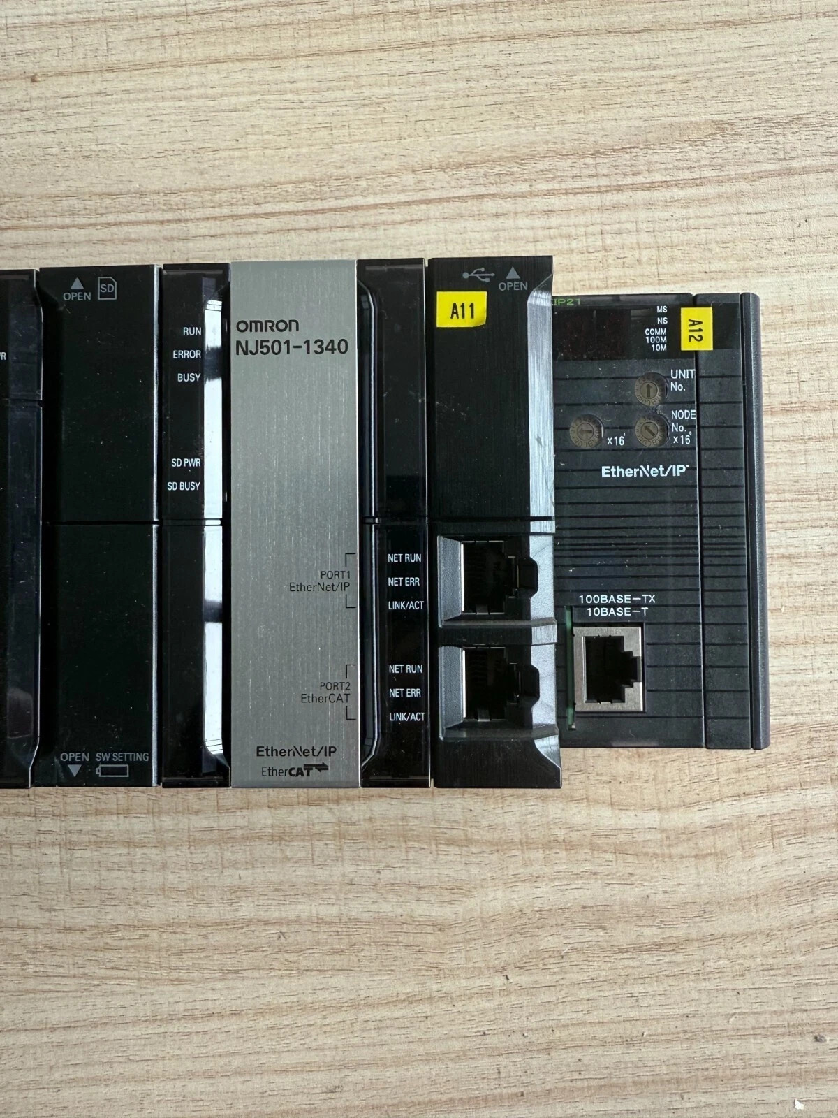 OMRON NJ501-1340 CPU UNIT&NJ-PD3001&CJ1W-EIP21 UNITS