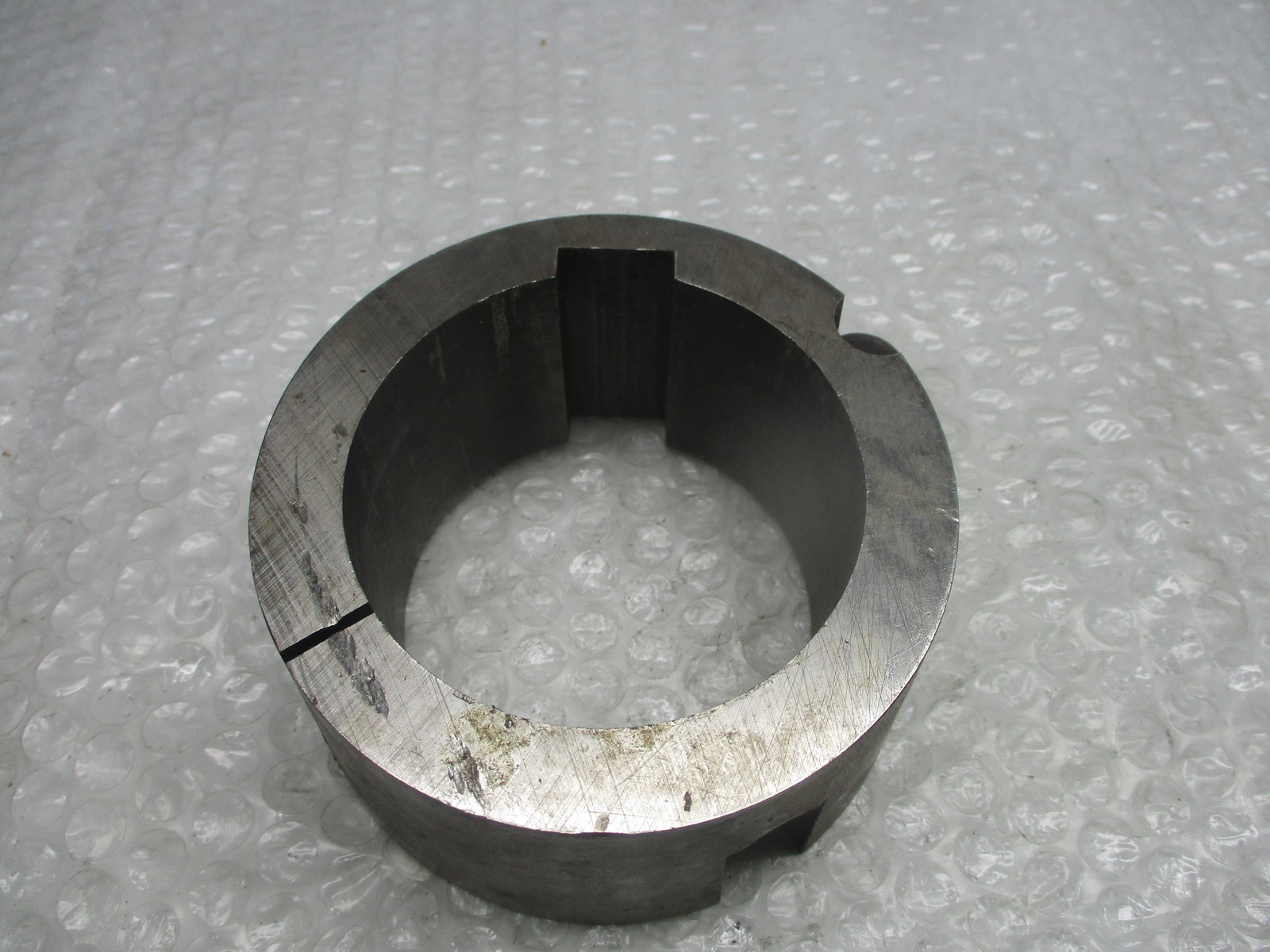 INDUSTRIAL SPARE 3020 2-15/16-D BUSHING (AS PICTURED) UNMP