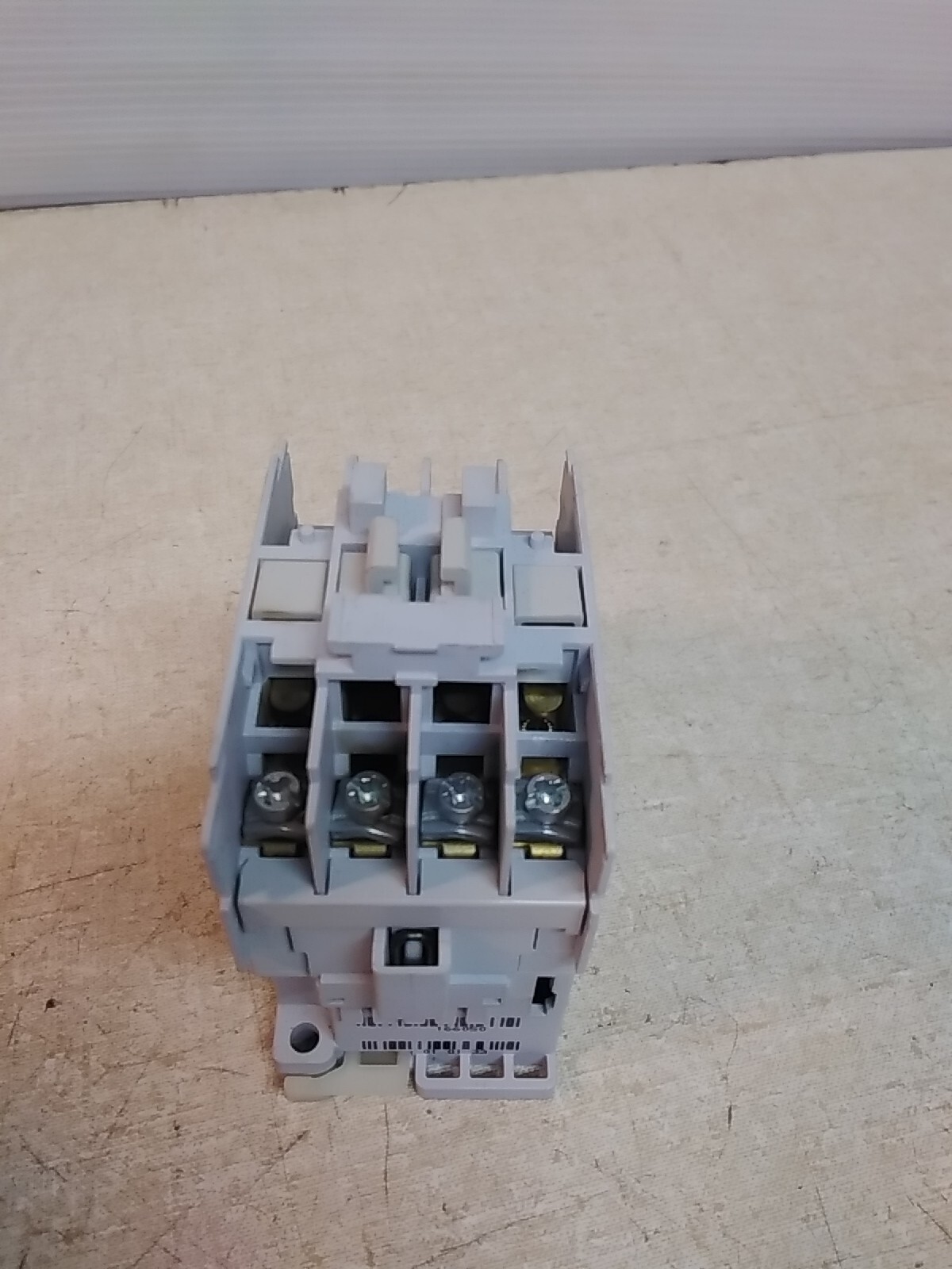 Allen Bradley 100-C09*10 Contact Block Series A *FREE SHIPPING*