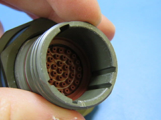 AMPHENOL D38999/24WD35PN Qty of 1 per Lot 37 Position Circular Connector Rece
