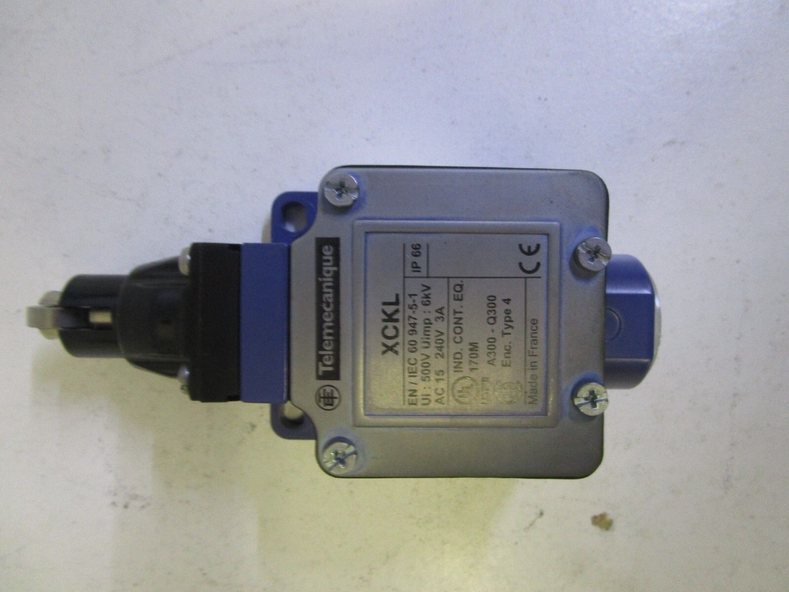 Schneider-Telemacanique XCKL102H7 FREE SHIIPPING!!!!