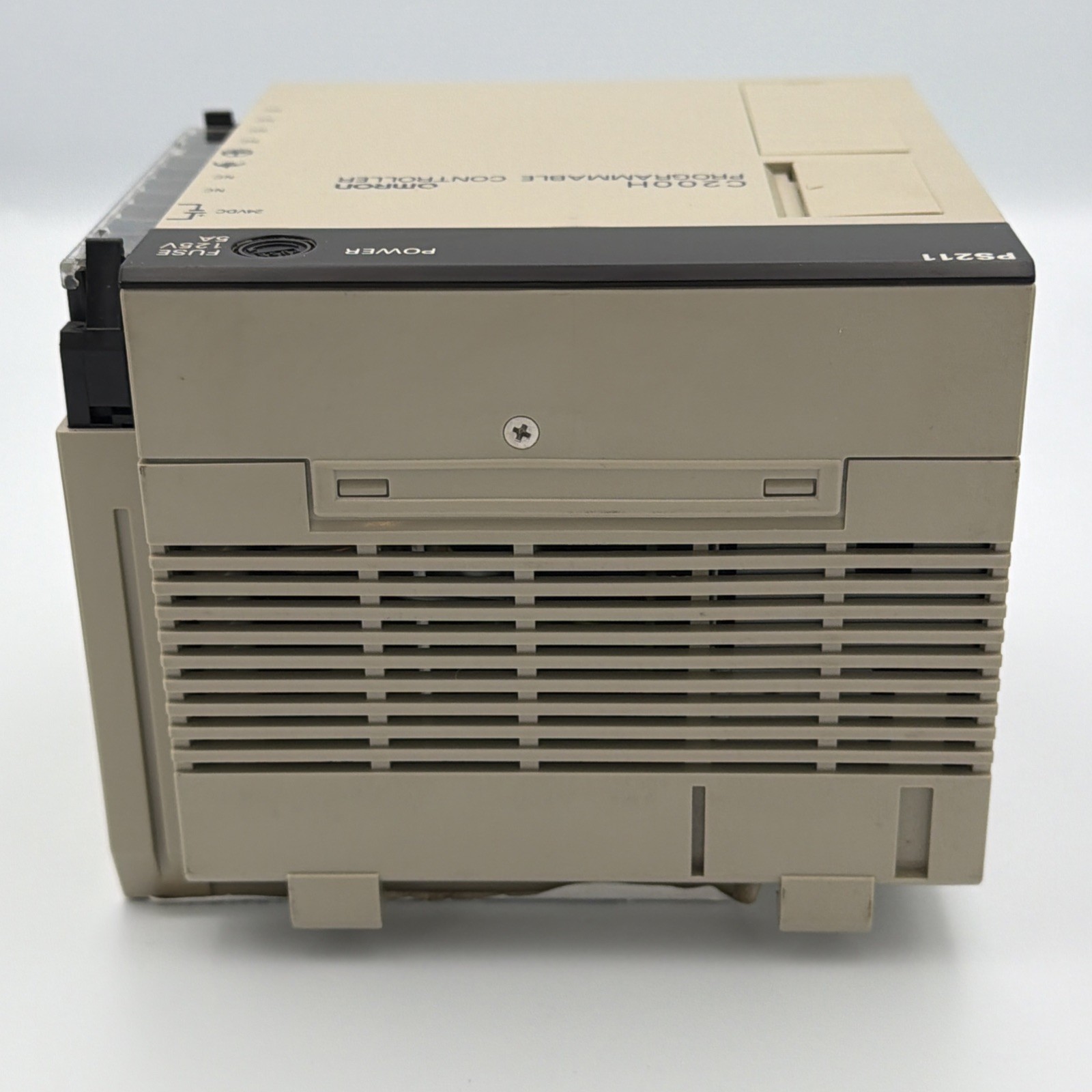 OMRON C200H PS211 POWER SUPPLY