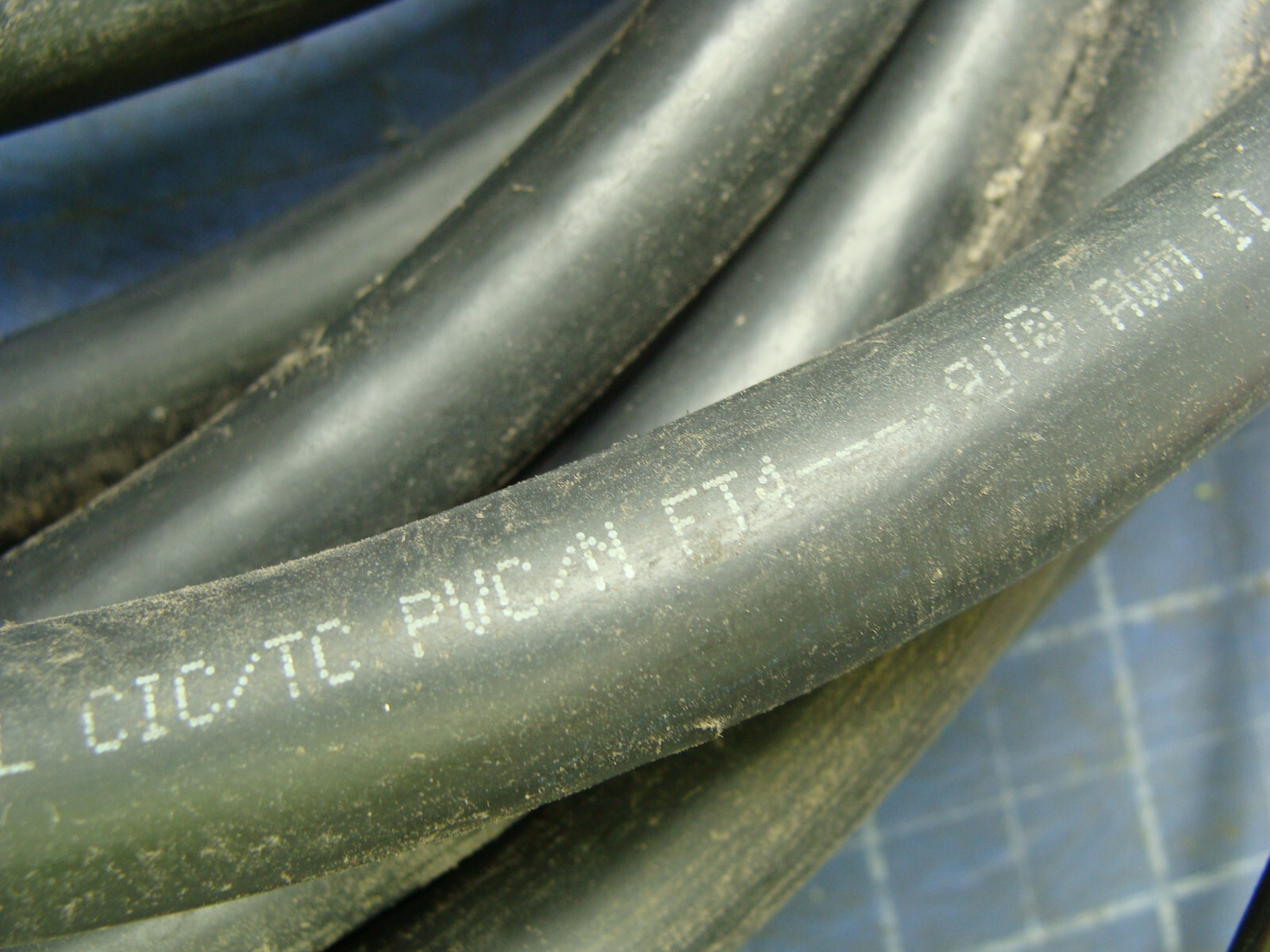 LAPP KABAL STUTTGART OLFLEX TRAY II 221004 10 AWG 600V CABLE 30 FEET LONG
