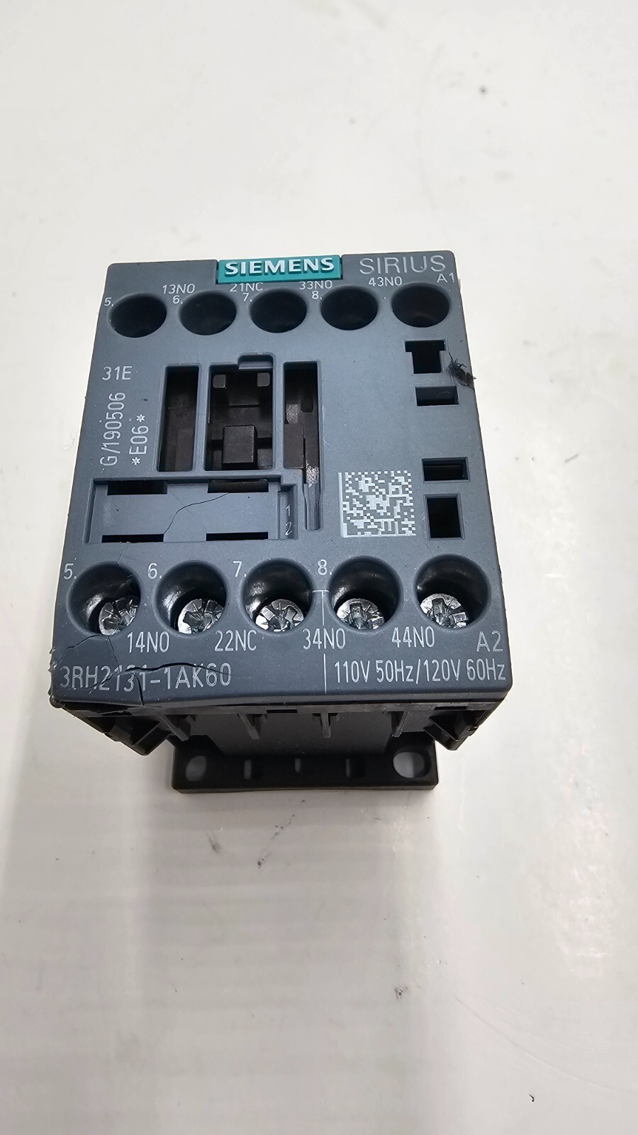 Siemens Sirius Contactor Relay 110V 50Hz/120V 60Hz 3RH2131-1AK60