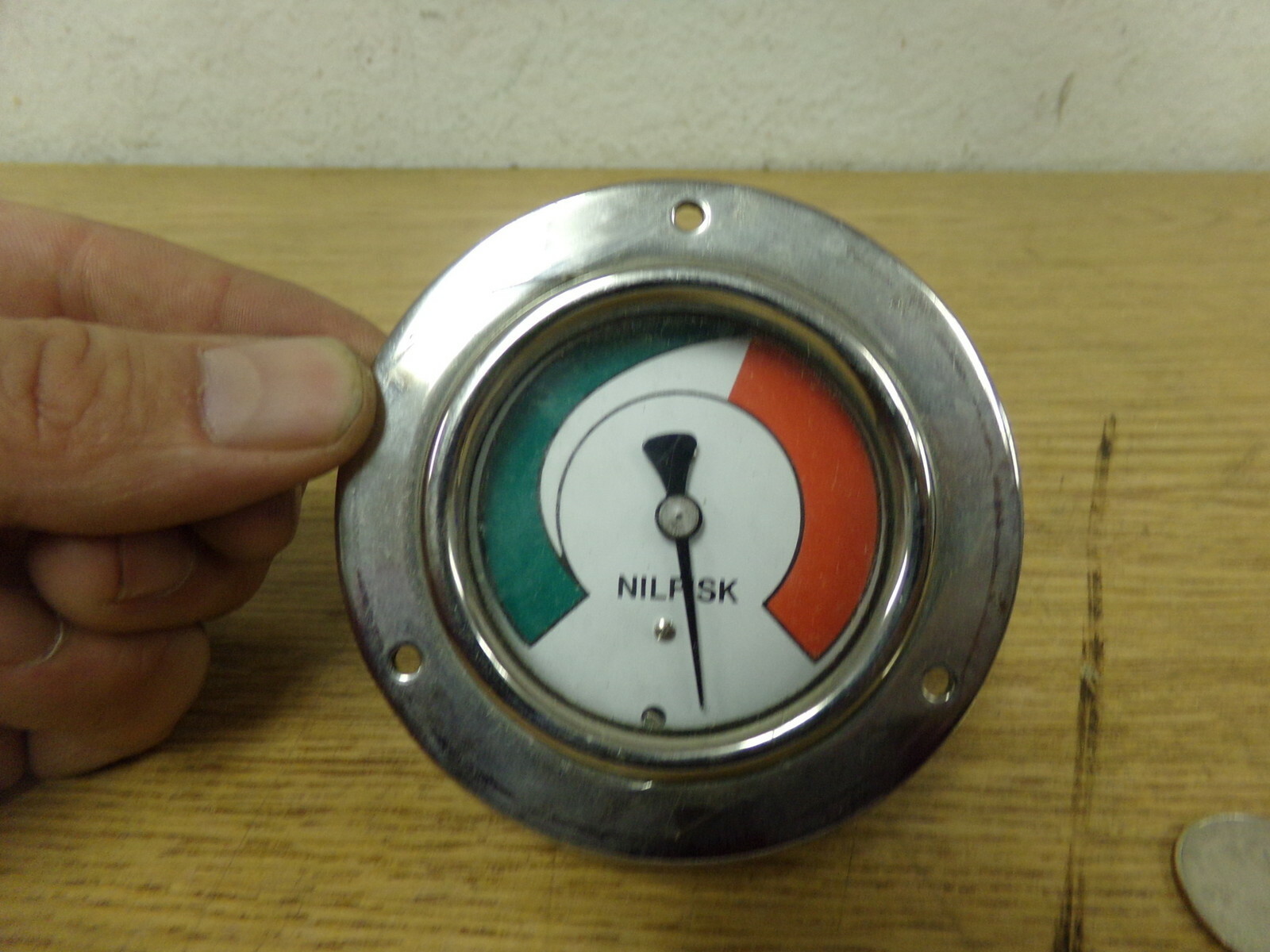 NilFIsk temperature Gauge 3-3/8″ Wide *FREE SHIPPING*