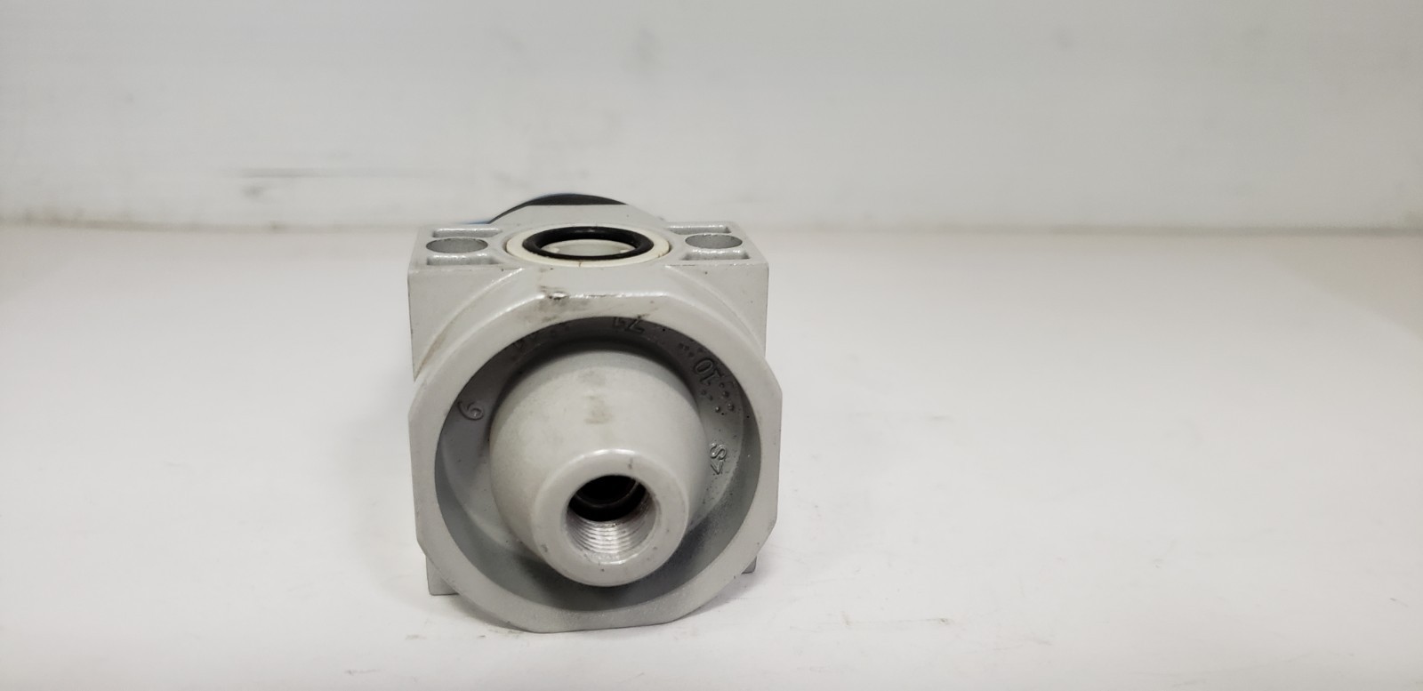 FESTO 170681 PNUEMATIC ON/OFF VALVE, HE-D-MINI, 240PSI, 0-16 BAR