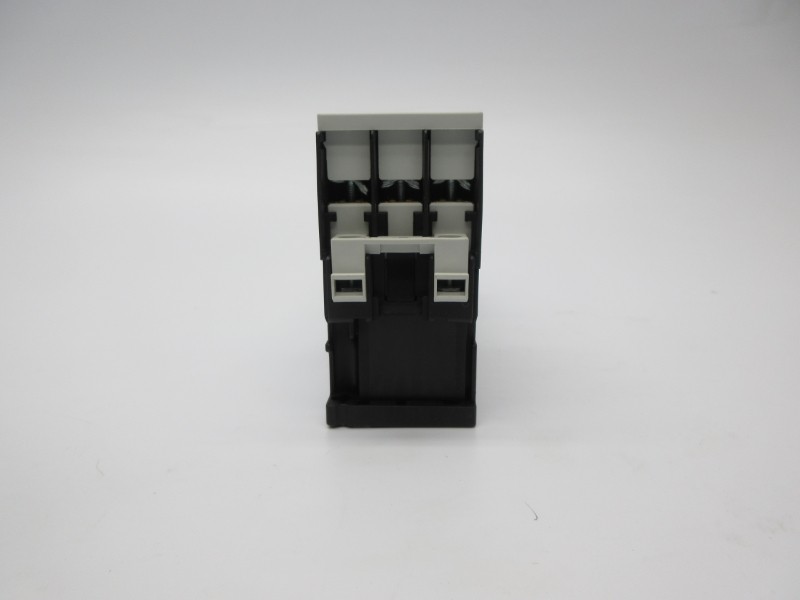 SIEMENS 3RA1120-1FA24-0AP0 230VAC 3.6A NSMP