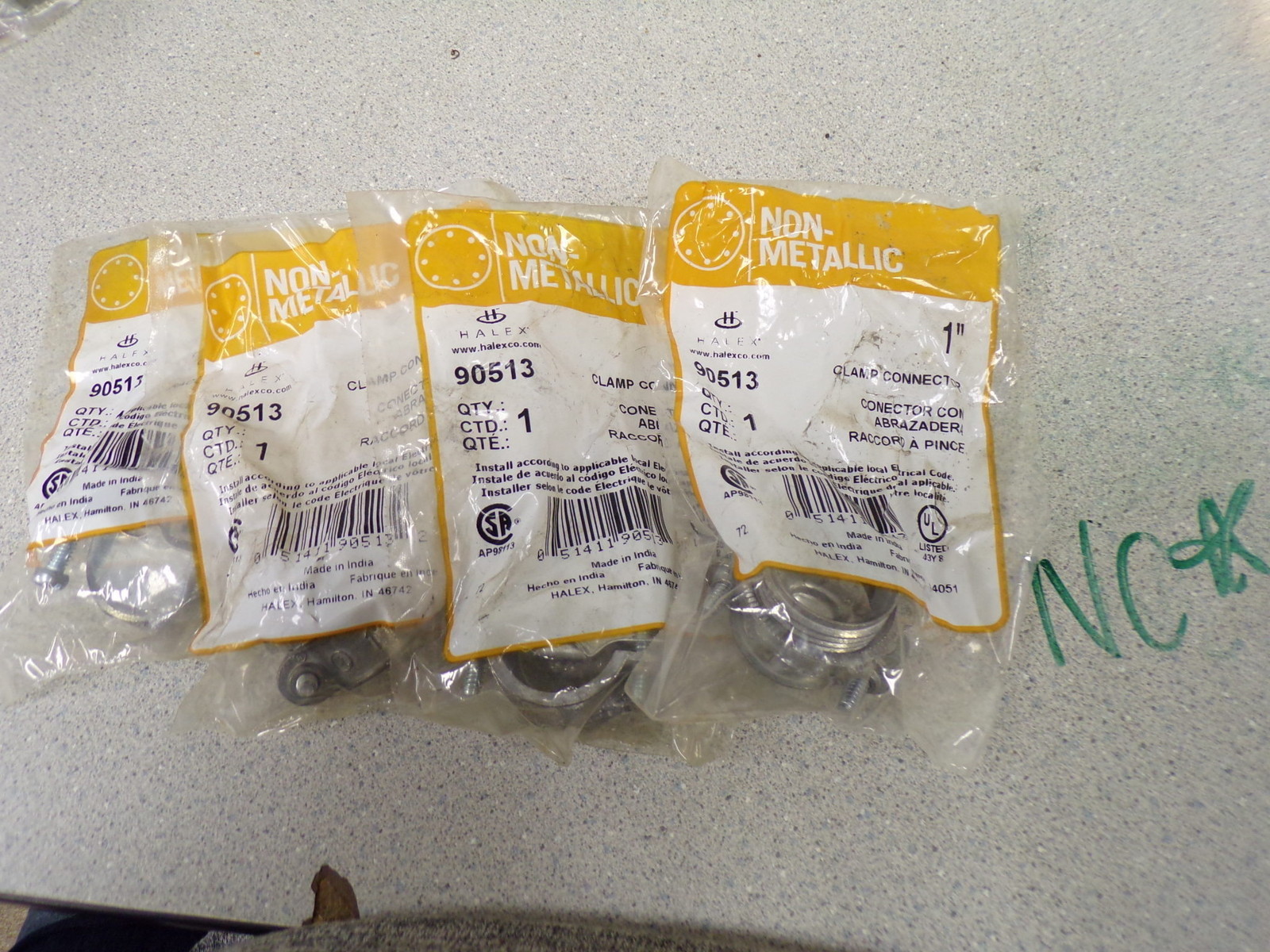 NEW Halex 90513 1″ Clamp Connector, Lot of 4 *FREE SHIPPING*