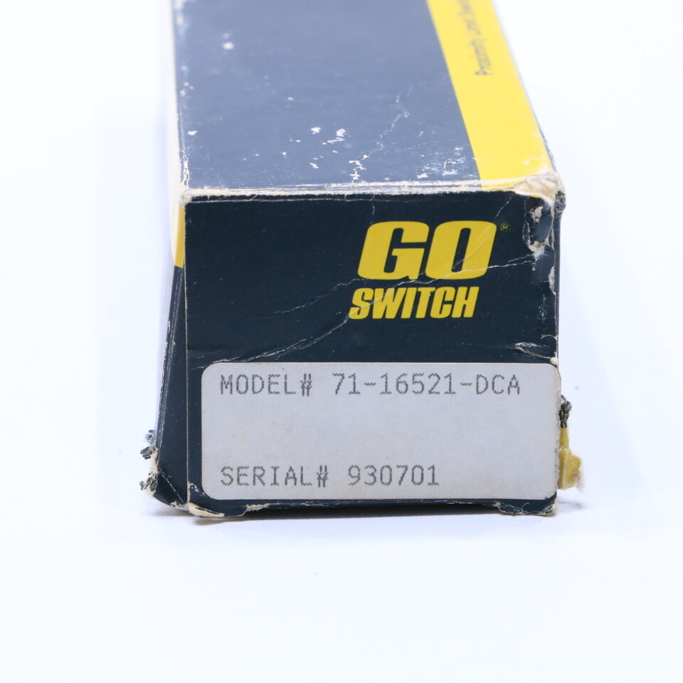 * NEW GO SWITCH 71-16521-DCA PROXIMITY LIMIT SWITCH
