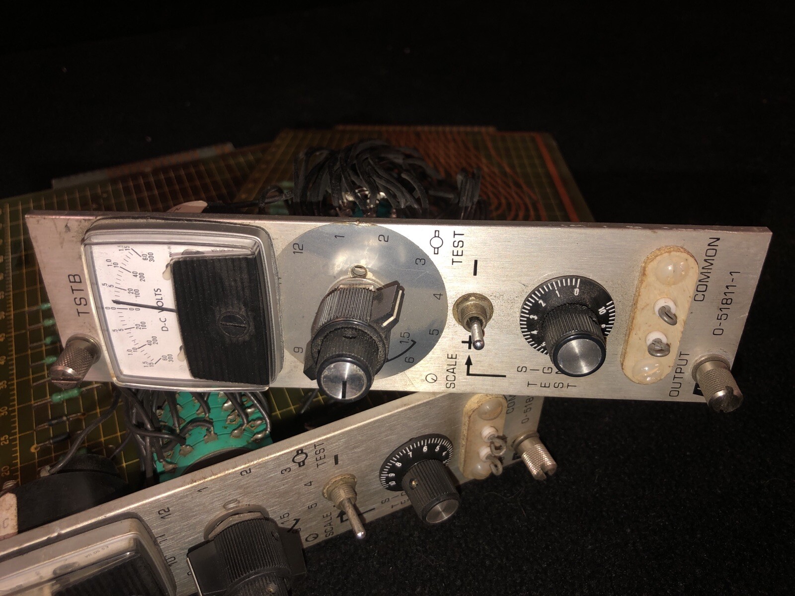 Pair Of 2 RELIANCE TSTB OUTPUT MODULES 0-51811-1 0-51811-1