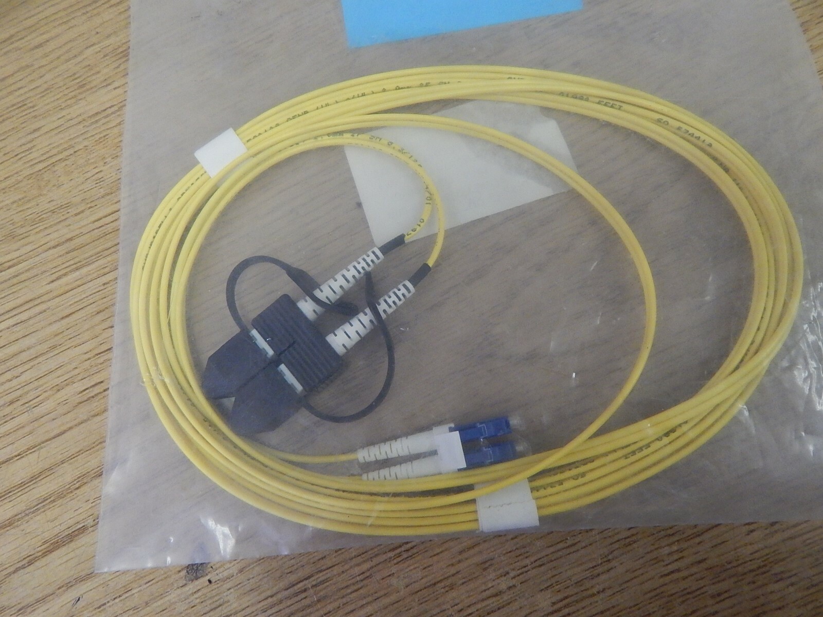 NEW Compulink 246863 2-Fiber Jumper 10′ Single Mode Ceramic Tip Ultra Polish