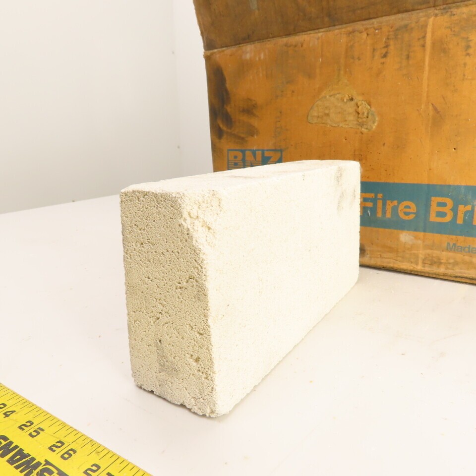 BNZ No.1 Arch Insulating Fire Brick 2600-¦ 9″ x 4.5″ x 2.5″ Box Of 8
