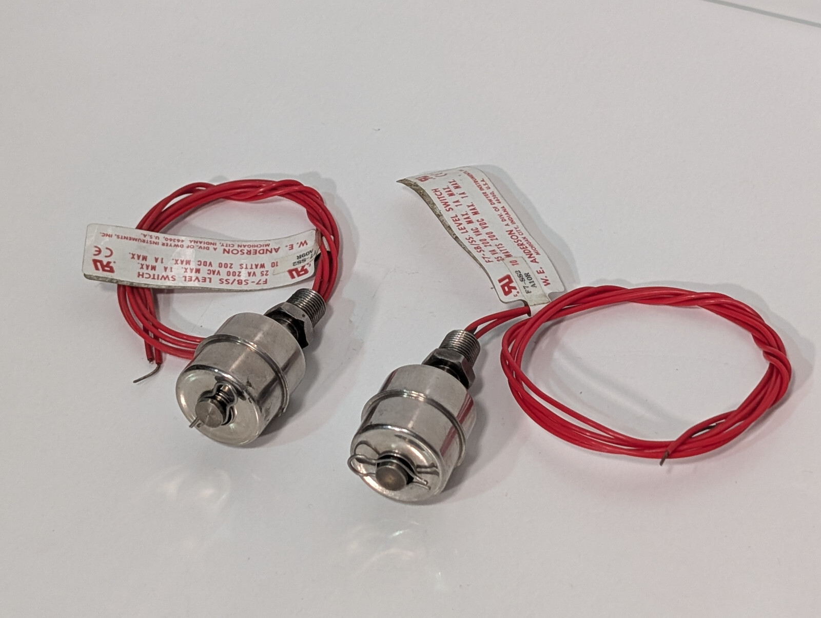 Lot of 2: W.E. Anderson/ Dwyer Instruments F7-SB/SS Level Switch 200VDC 1A 10W