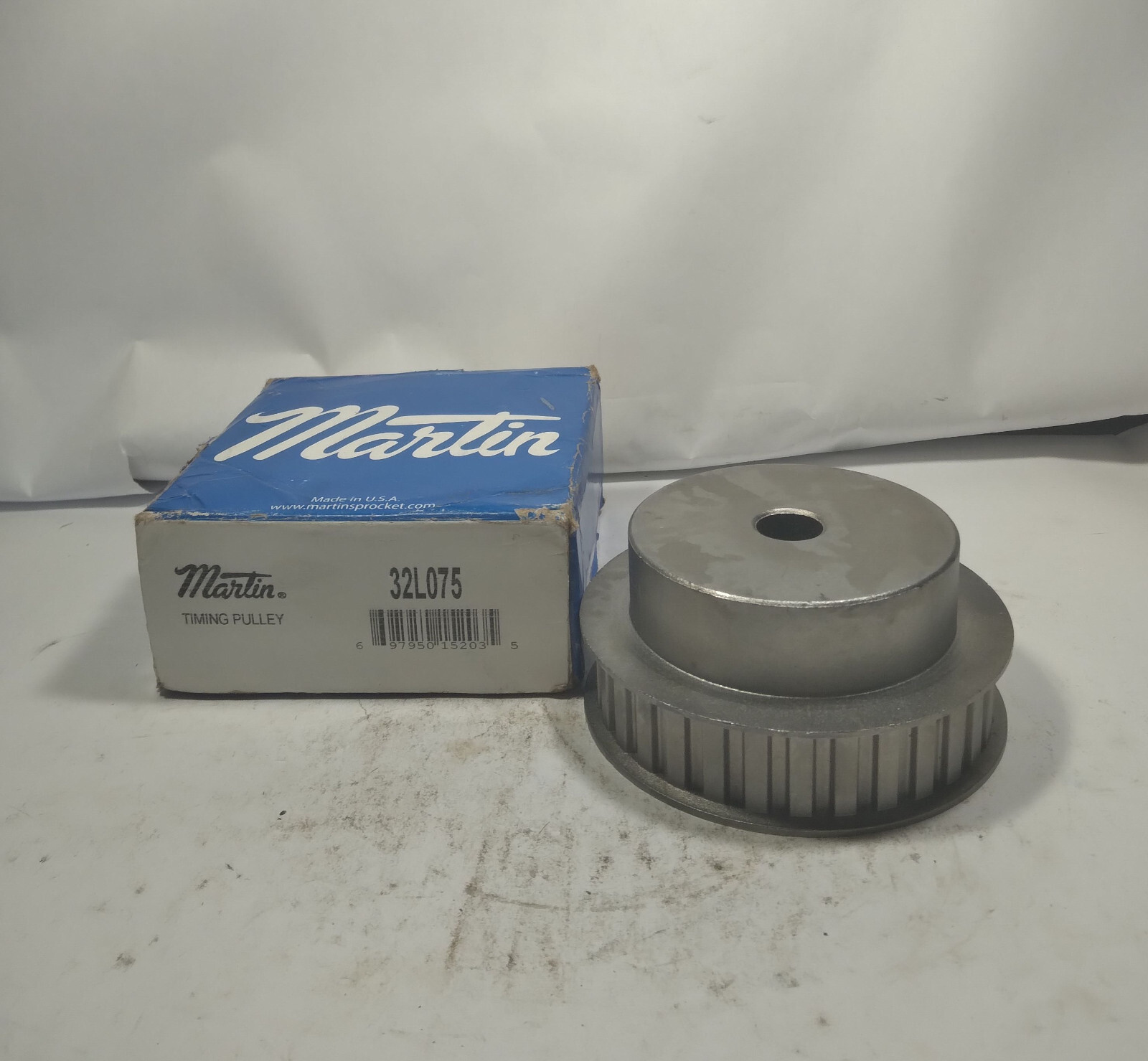 1 NEW MARTIN 32L075 TIMING PULLEY NIB ***MAKE OFFER***