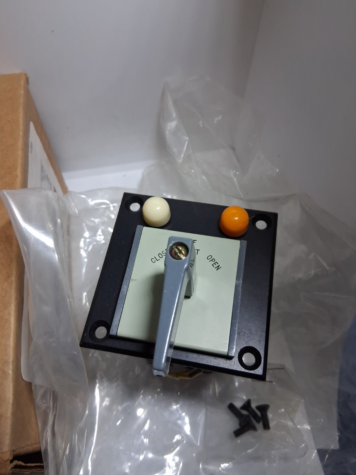 ELECTRO SWITCH 20PGD-120208-001 ROTARY SWITCH 3 POSITION 20A 600VAC NIB