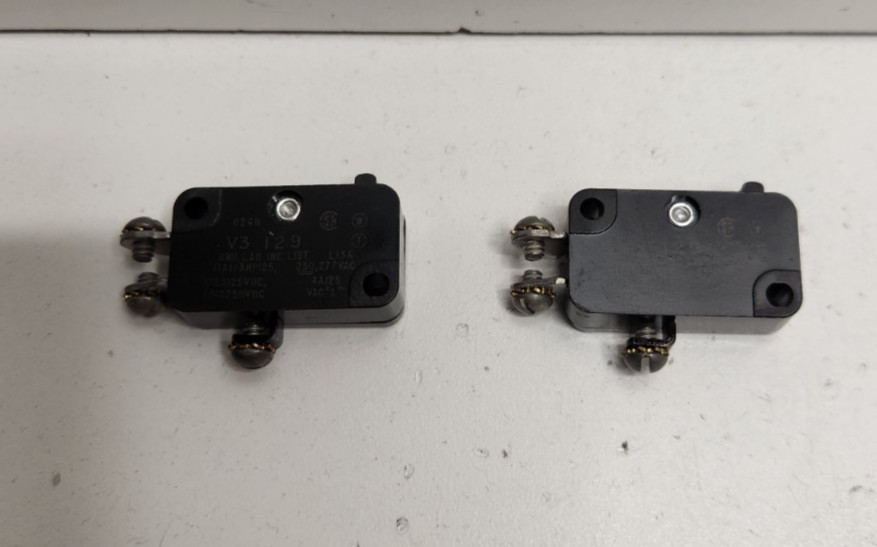 LOT OF 2 NEW NO BOX! MICROSWITCH 11A 277V SPDT PIN PLUNGER LIMIT SWITCHES V3-129