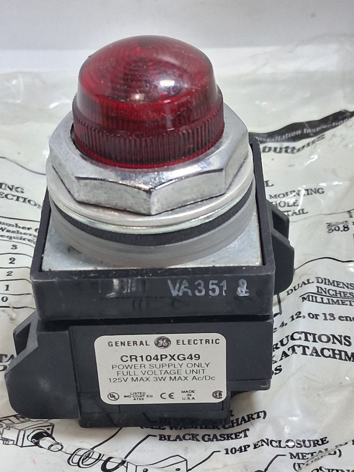 GE CR104PLG22R INDICATOR LIGHT RED FULL VOLT 120V SERIES A NIB