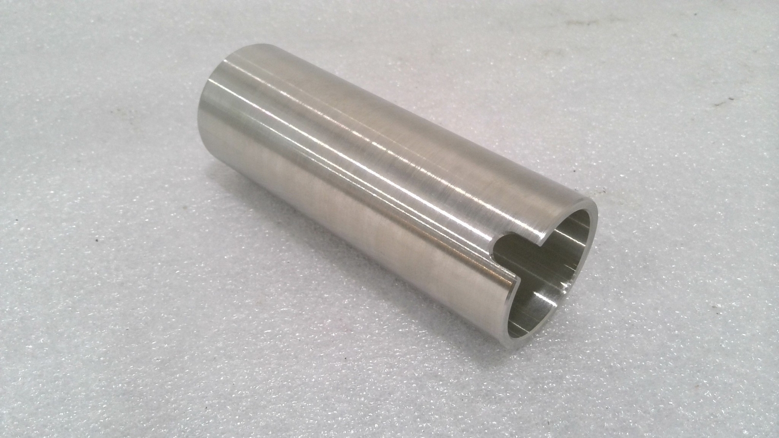 GUSHER 63035-2-SS SHAFT SLEEVE, STAINLESS STEEL, 4-1/2″ OVERALL LENGTH