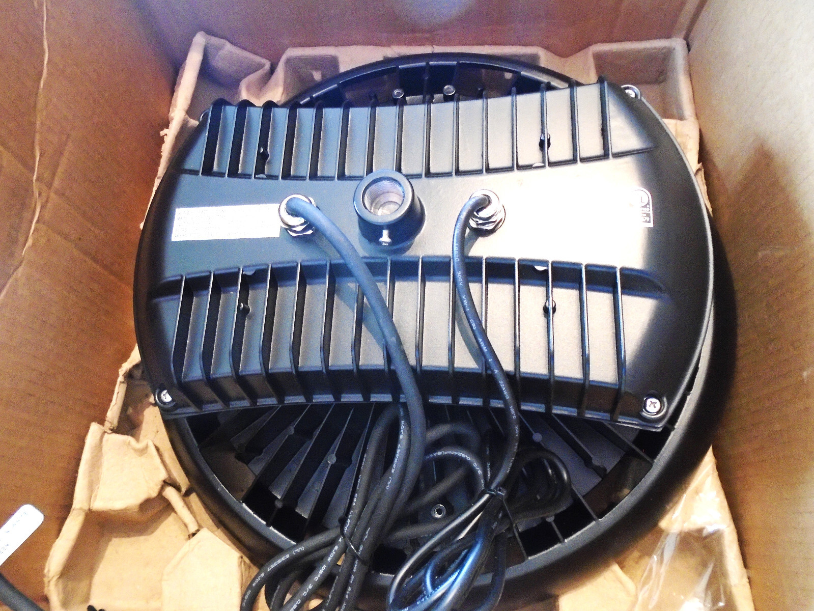 PLT-11908 18 inch High Bay UFO LED Light Lamp Warehouse 400W 5k Kelvin 120-277V
