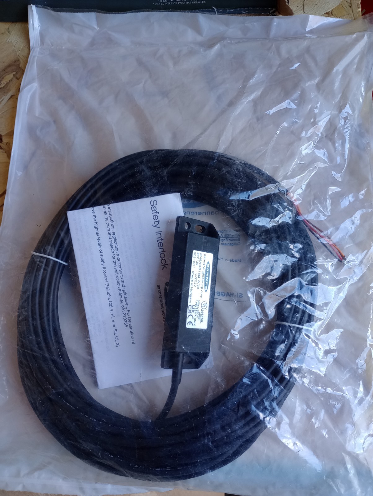 Banner 807126 SI-MAGB1SM W/30 Safety Switch Kit 30Vac/60Vdc 0.08A 0.25VA, Class2