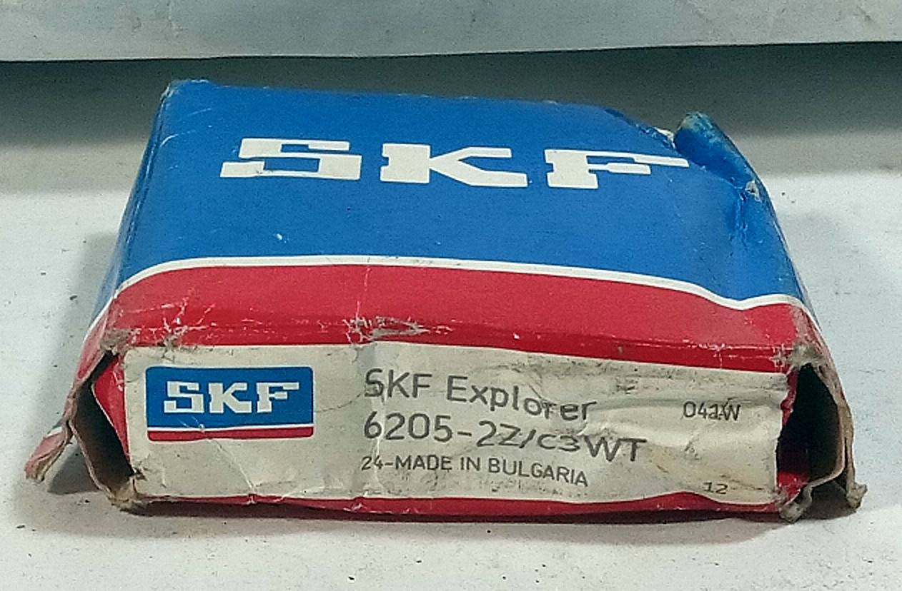 1 NEW SKF 6205-2Z/C3WT DOUBLE SHIELD STEEL BALL BEARING NIB ***MAKE OFFER***