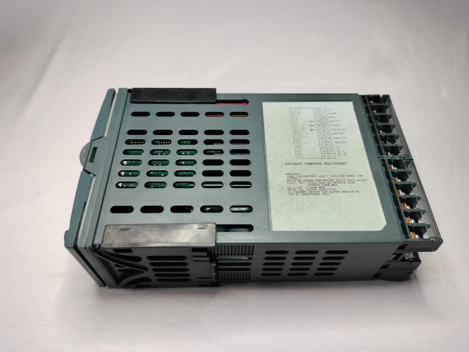 Eurotherm 2408/CG/VH/LH/RC/XX/RF/YM/XX/ENG/XXXXX/XXXXXX Controller