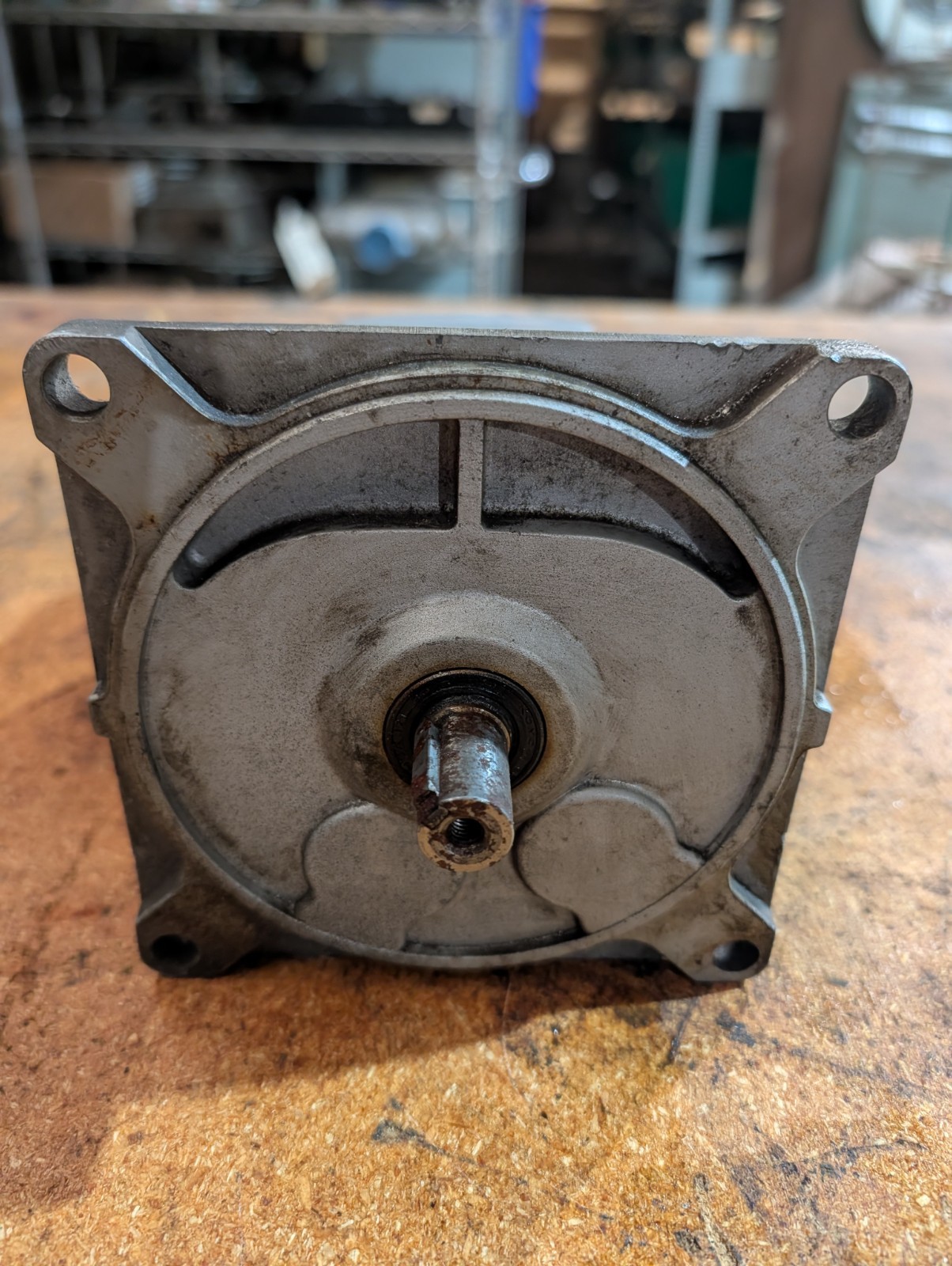 MITSUBISHI GM-SF 0.2KW 3PH GEARED MOTOR 1:10 RATIO 200/220V JP44
