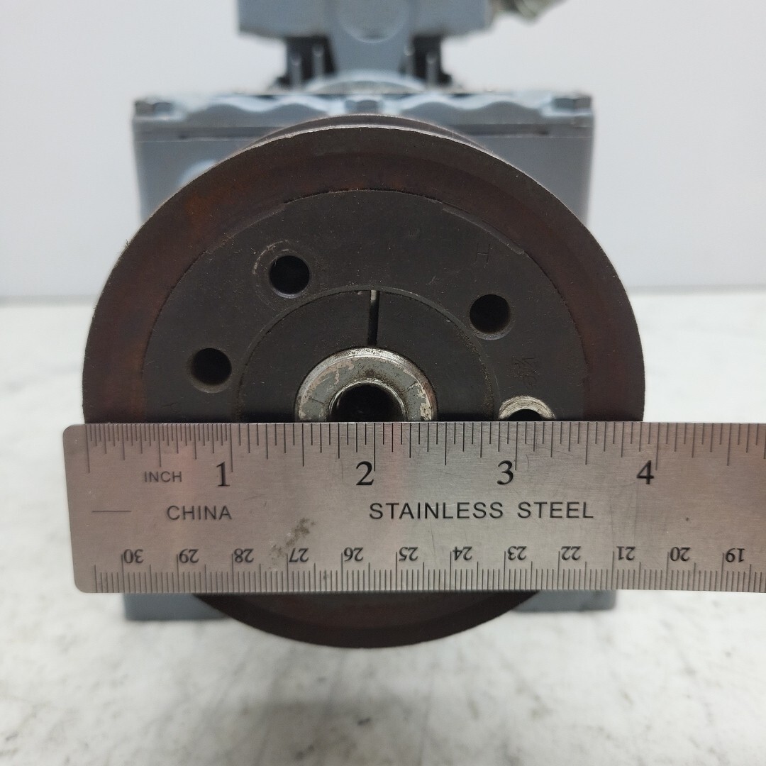 Sew Eurodrive R27DT71C4 Gear Motor .33 Hp Type R27 Gear Reducer 48.17:1 Ratio