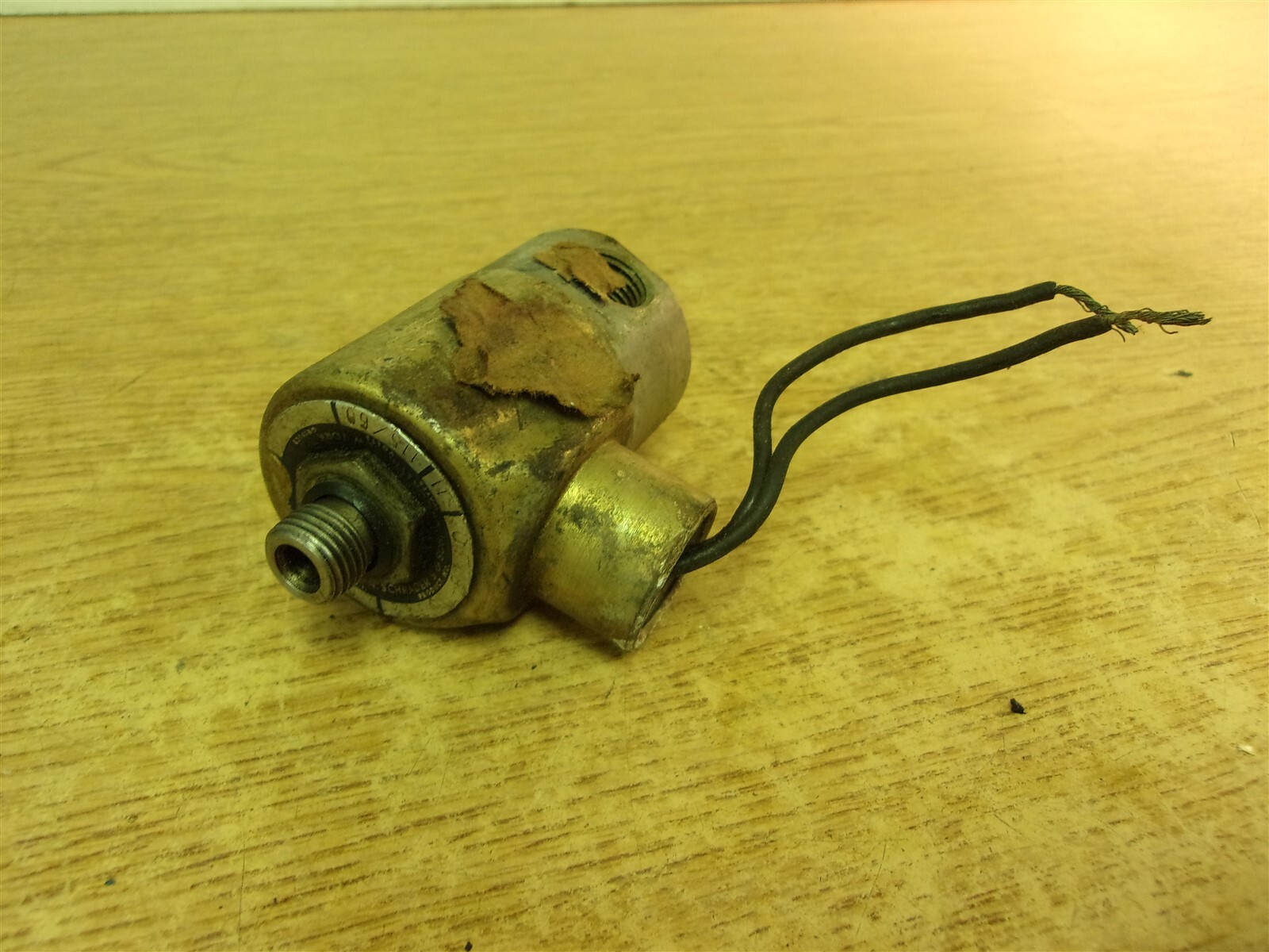Schrader 31500-8110 Solenoid Assembly *FREE SHIPPING*