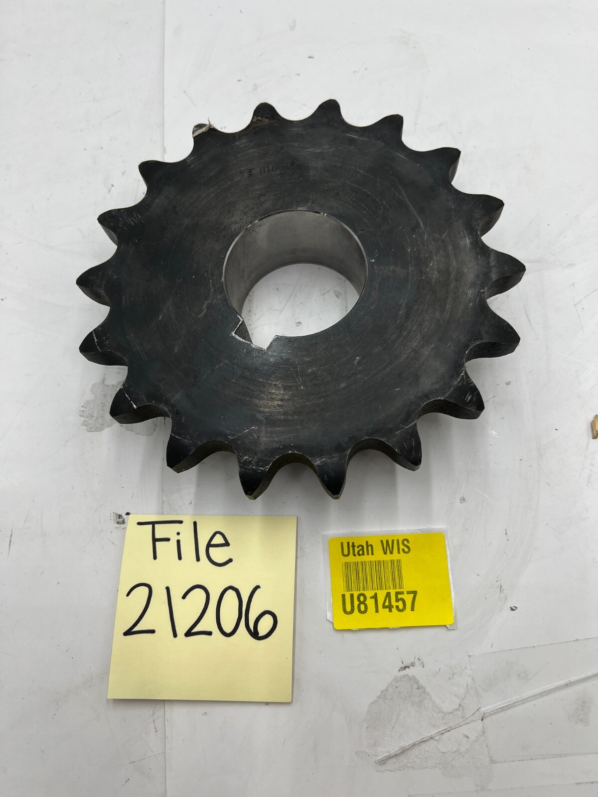 Sprocket 7 3/4″ x 2 3/8″ x 4 3/8″ H100B-F8 18 Teeth Black Heavy Duty