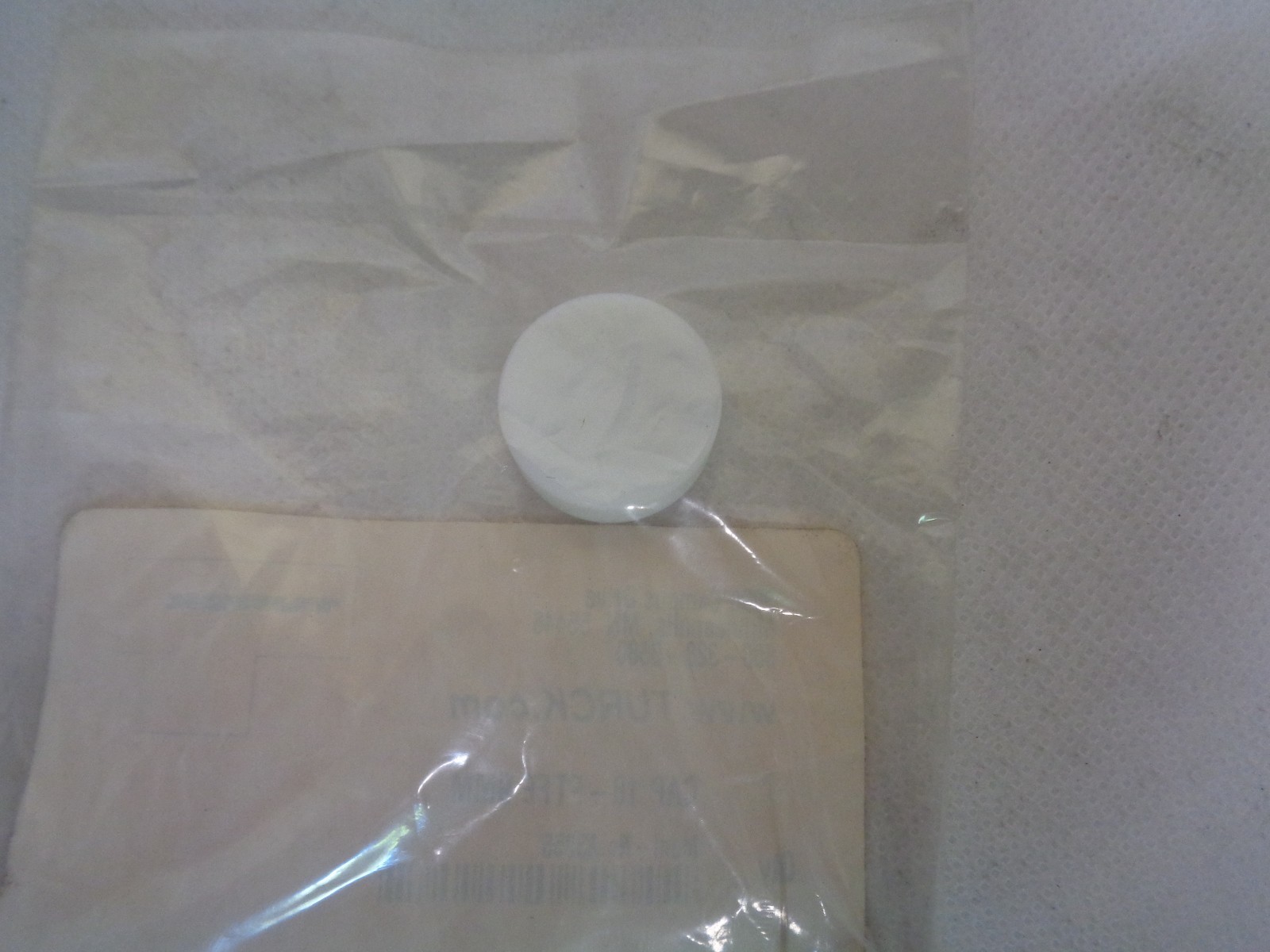 NEW TURCK CAP 18-PTFE 9MM